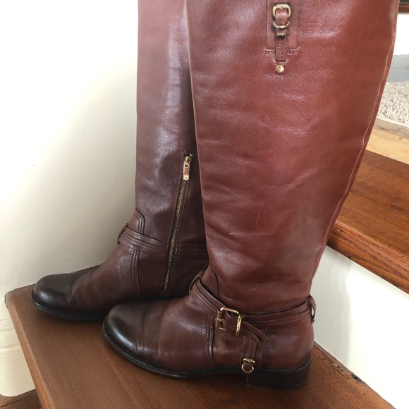 Gorgeous Vince Camuto Brown Leather Riding Boots - Picture 3 of 10